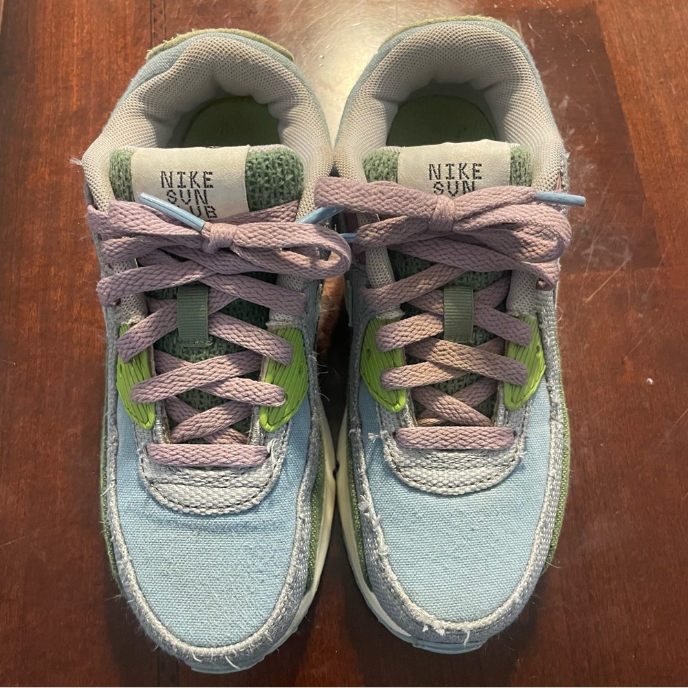 Nike Kids Airmax Sun Run Club Size 3Y